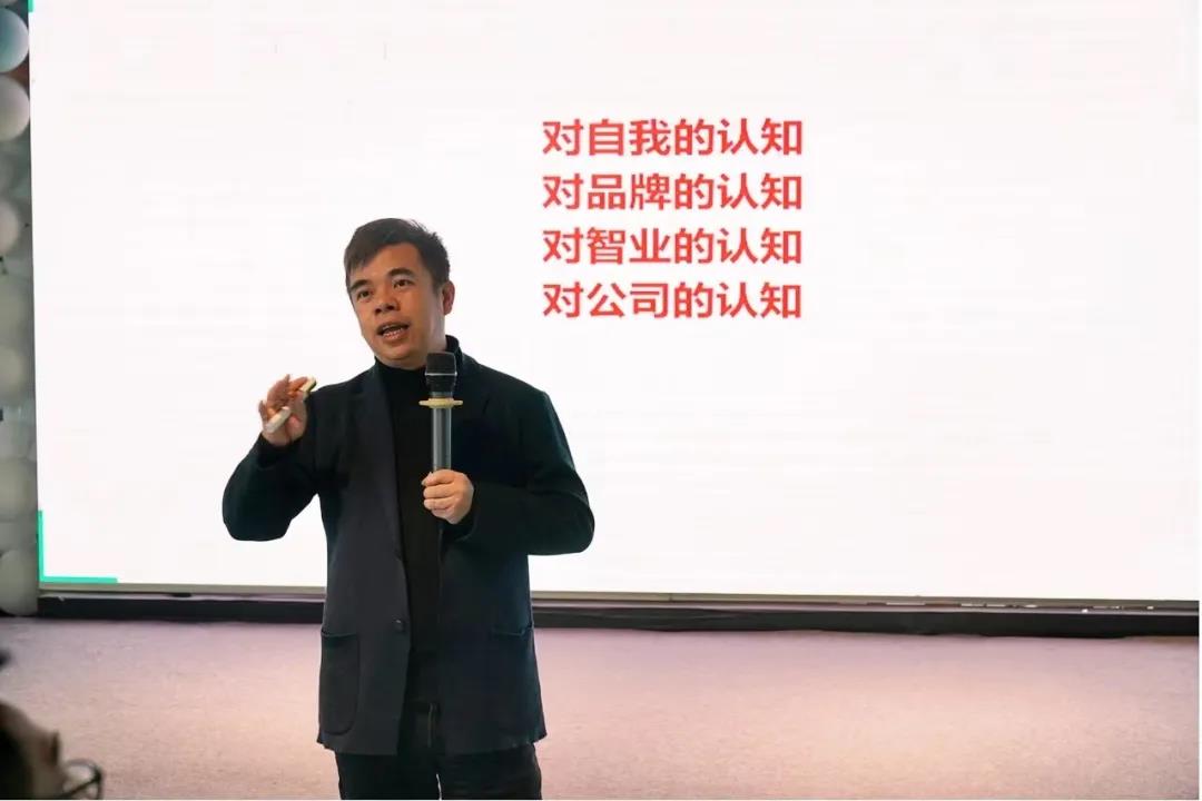 吳志剛年終總結：重新認知自我、品牌與智業 - 第1張